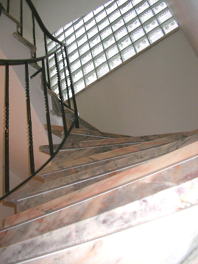 Treppe zur 1. Etage